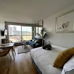 דירה Tour Eiffel - Vue Imprenable Au-dessus Des Toits, Balcon
