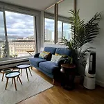 아파트 Tour Eiffel - Vue Imprenable Au-dessus Des Toits, Balcon *