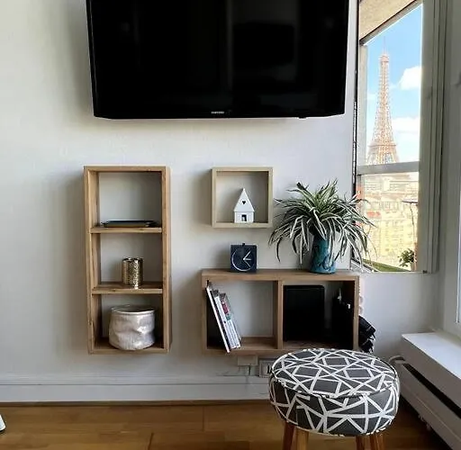 Tour Eiffel - Vue Imprenable Au-dessus Des Toits, Balcon Apartman *