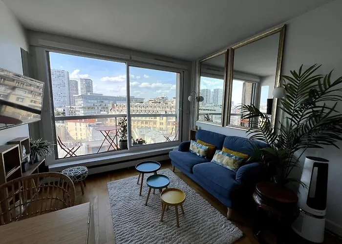 Tour Eiffel - Vue Imprenable Au-dessus Des Toits, Balcon *