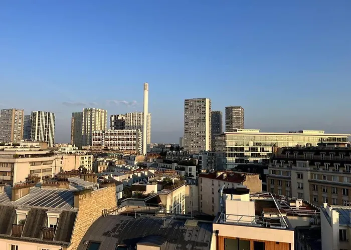 Tour Eiffel - Vue Imprenable Au-dessus Des Toits, Balcon Daire Paris